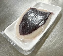 画像2: 活〆真タコ(お刺身用)　頭　SS　200g〜250g