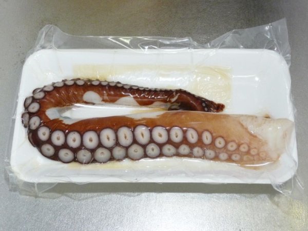 画像1: 活〆真タコ(お刺身用)　足　M　301g〜350g (1)